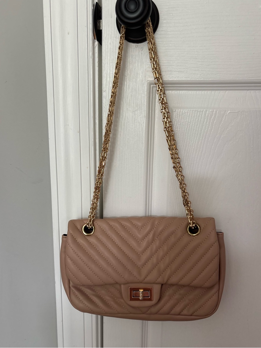 Urban Expressions Quilted Chevron Shoulder Bag in Blush